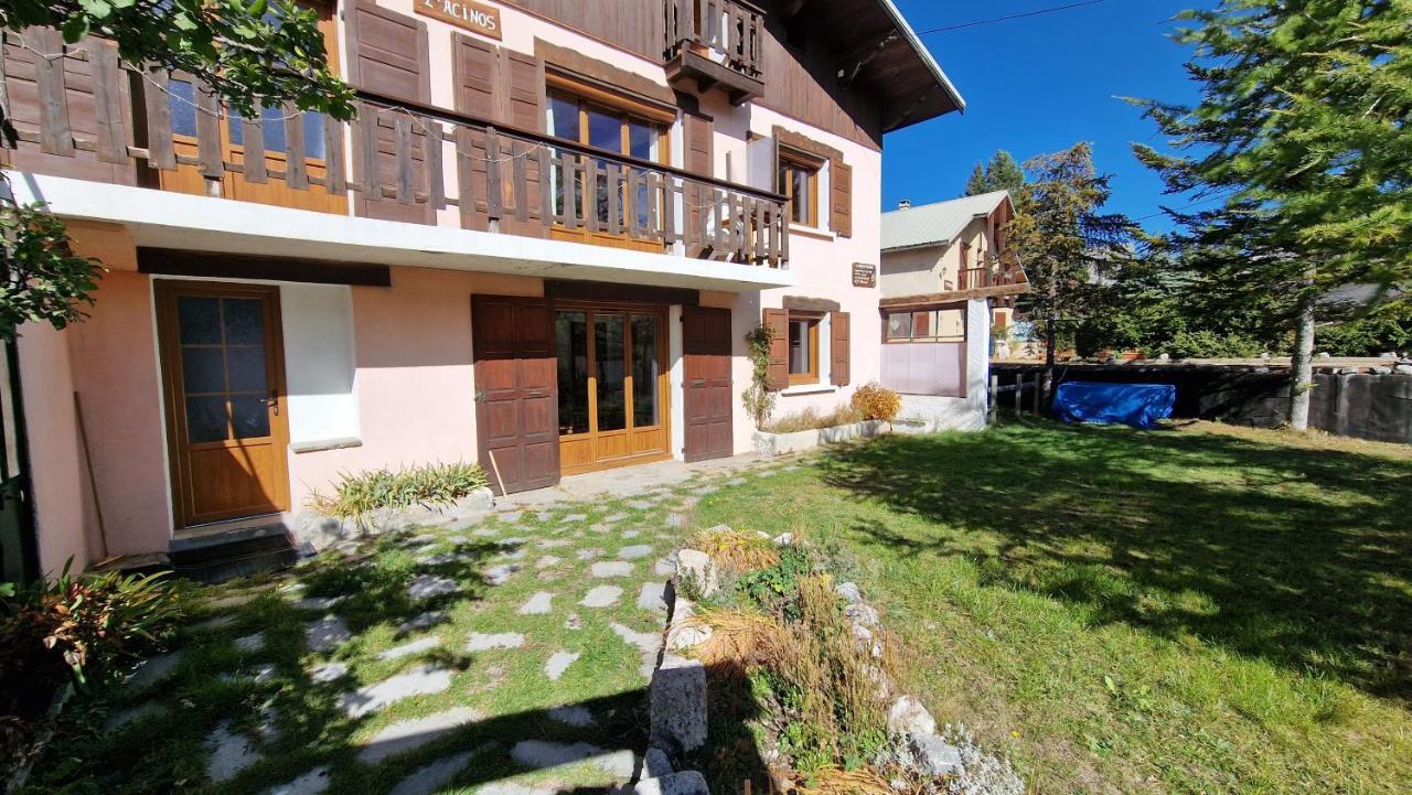 Chalet L'Acinos Montgenevre Bagian luar foto